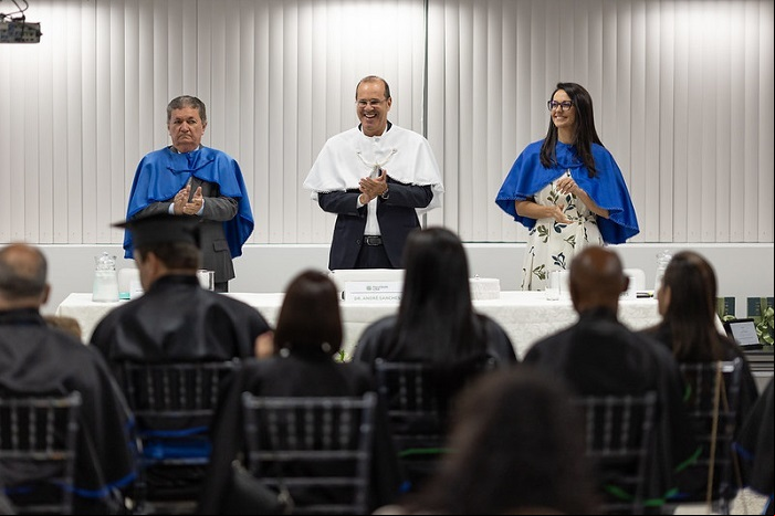 Mário Borba (esquerda), André Sanches (centro) e Isabel Mendes (direita)