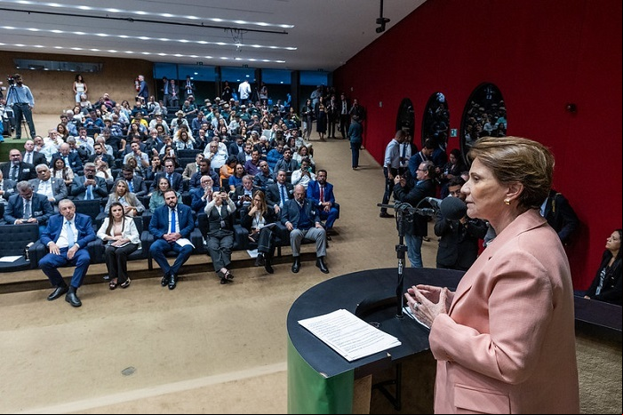 Senadora Tereza Cristina, durante discurso